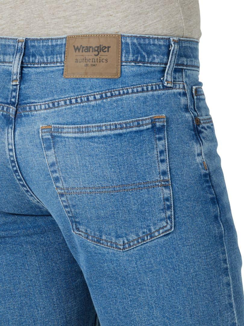 imageWrangler Authentics Mens Comfort Flex Waist Relaxed Fit JeanLeon