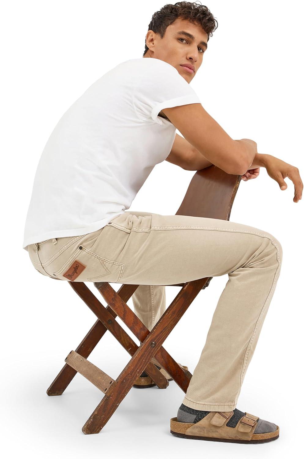 imageWrangler Mens Greensboro Regular Straight JeanTimberwolf