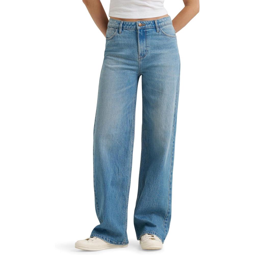 imageWrangler Womens Mid Rise Loose Straight JeanAustin