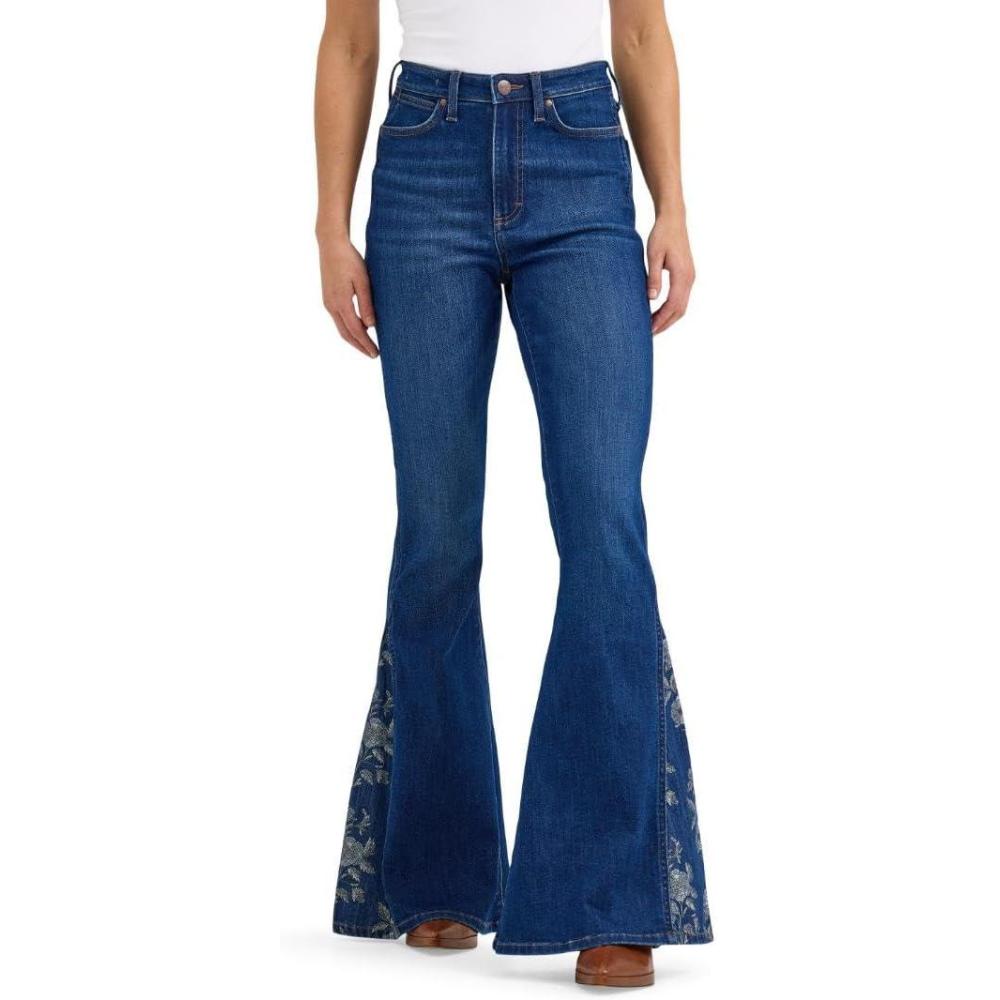imageWrangler Womens Retro Bailey High Rise Flare JeansMelody