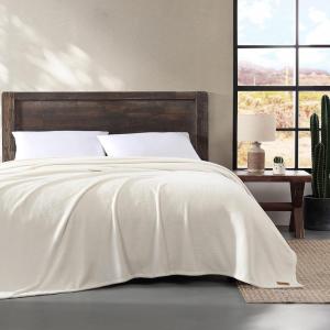 Wrangler – Queen Size Blanket, Super Soft & Reversible Plush Fleece Bedding, Throw Blanket for Couch or Bed (Glen Canyon Stripe Blue)(Solid Sand)