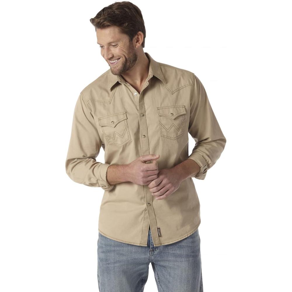 imageWrangler Mens Retro Two Pocket Long Sleeve Snap Shirt DiscontinuedSolid Tan