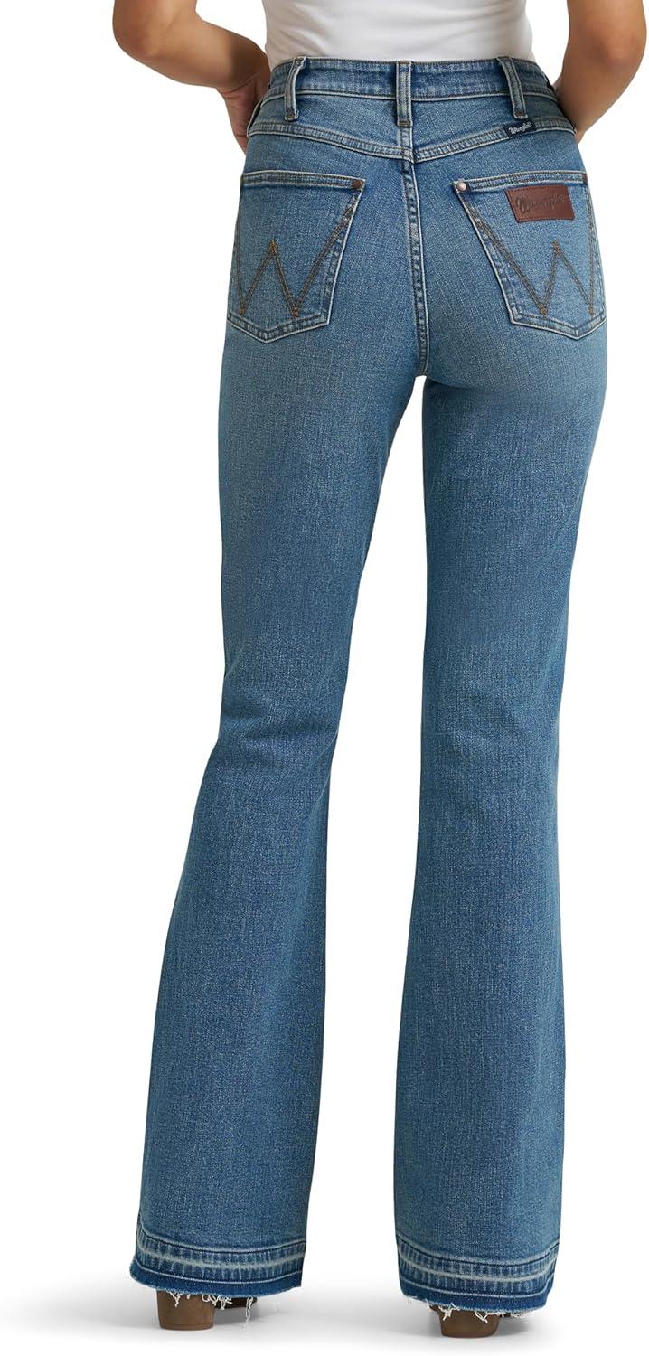 imageWrangler Womens Retro Bailey High Rise Flare JeansLana