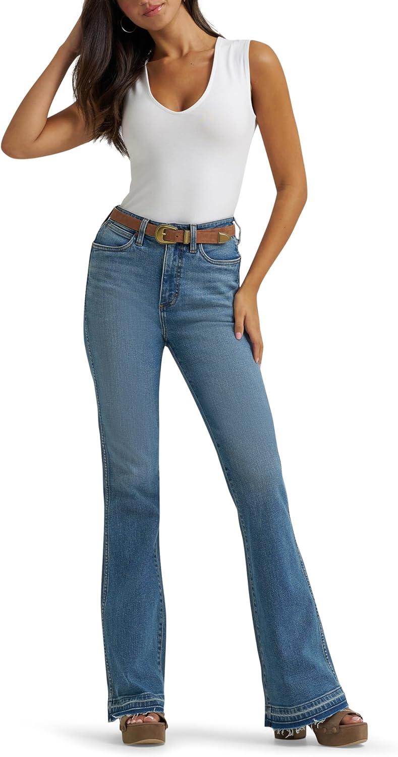 imageWrangler Womens Retro Bailey High Rise Flare JeansLana